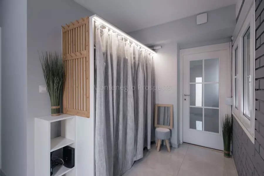 14193 apartment in kumbor 25