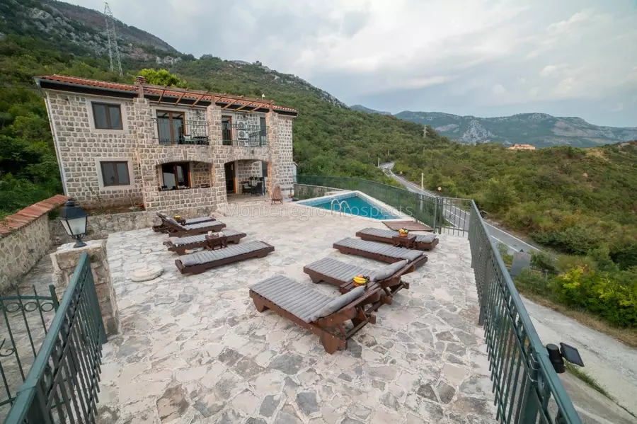 8196 vila petrovac 34