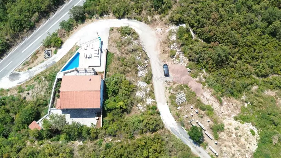 8196 vila petrovac 97
