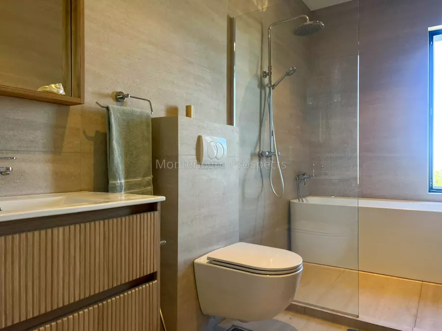 Newly built luxury villa located in kavac 13860 17