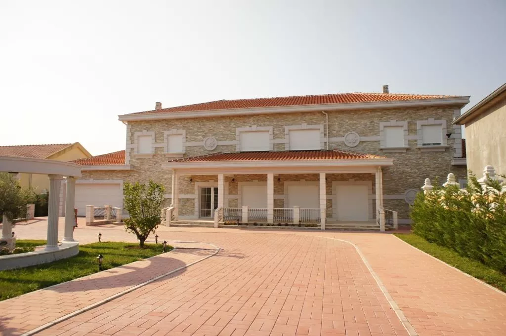 Какие объекты недвижимости наиболее продаваемые на побережье Черногории